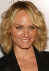 Amber Valletta photo